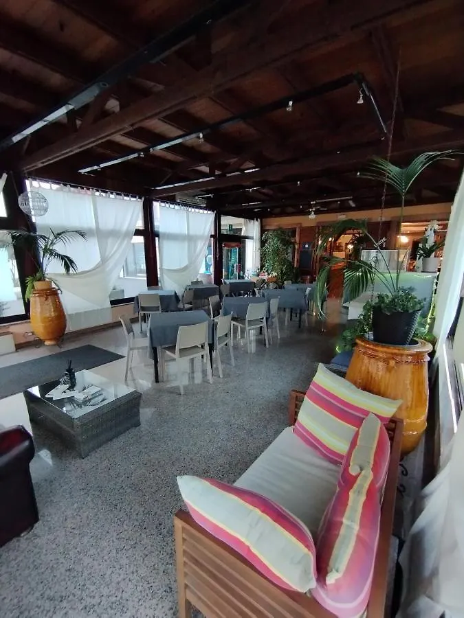 Hotel Milano San Giovanni Lupatoto 2*,